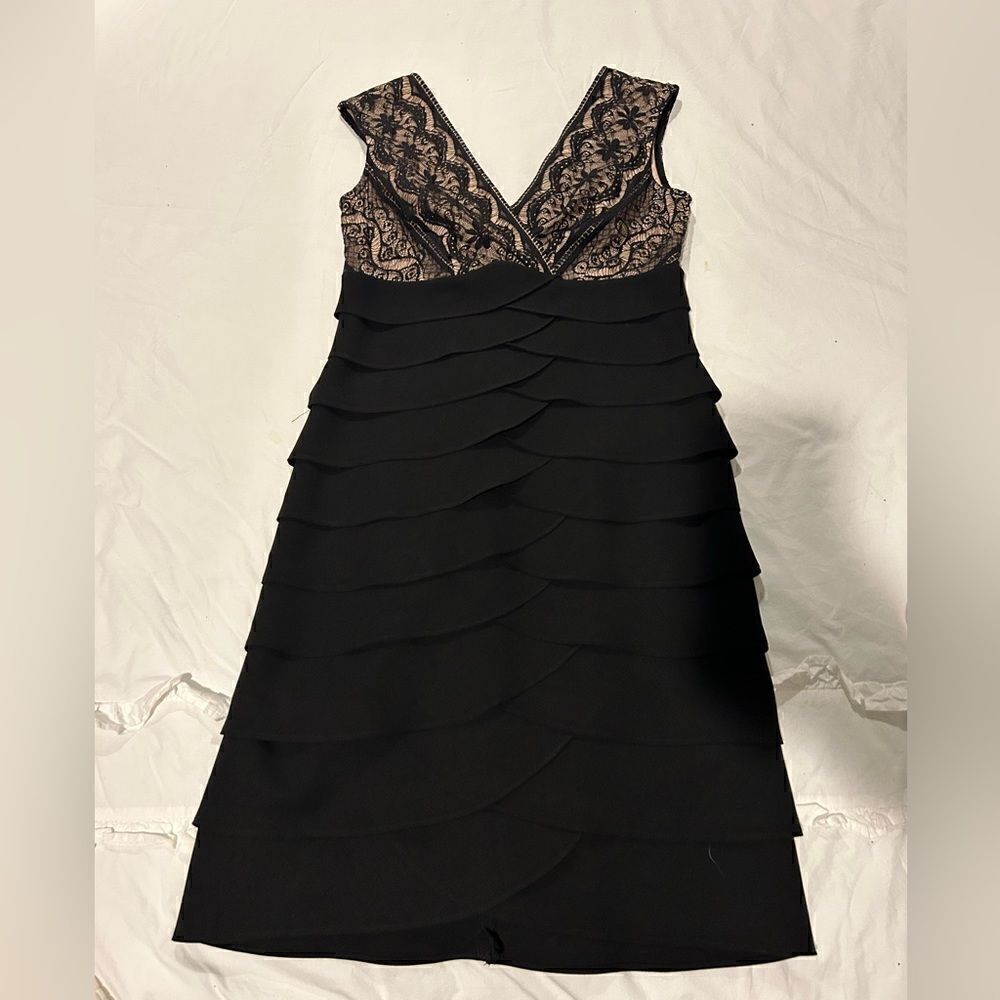 Jessica Howard Black Bodycon dress lace and ruffled 4P evening dress